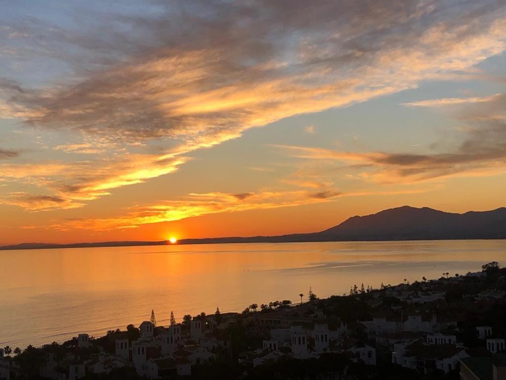Vistas Al Mar Marbella Del Este Экстерьер фото